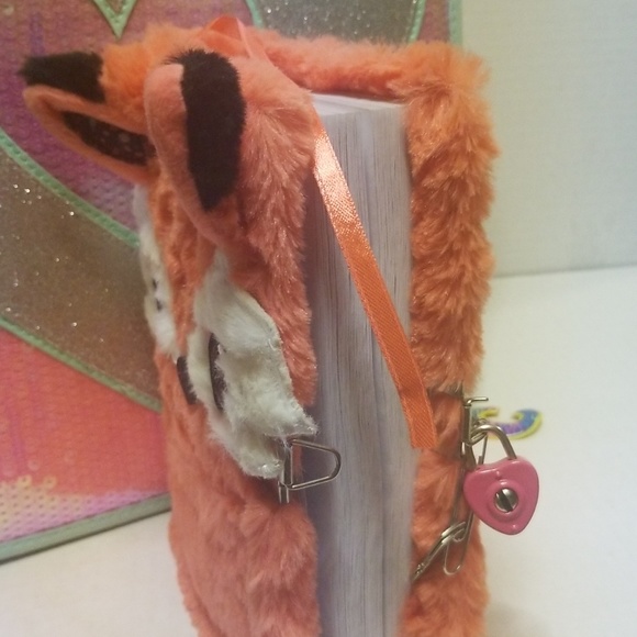 Two Beautiful Notebooks. - Picture 3 of 7